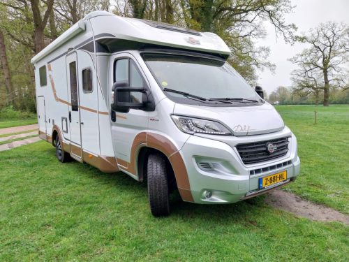 B&uuml;rstner Delfin 726 T 2x air conditioning + TV + bike rack. photo: 17