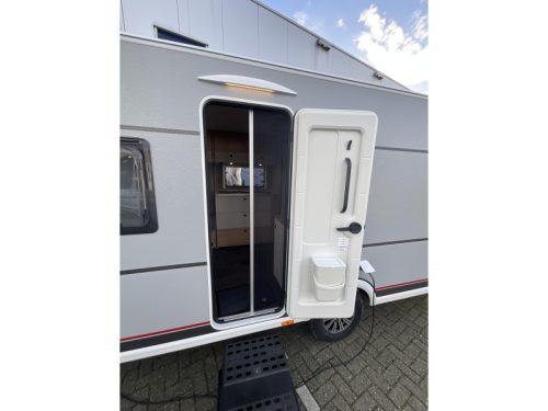Dethleffs Summer Edition 470 FR FRANSBED-ACTIE MODEL  foto: 2