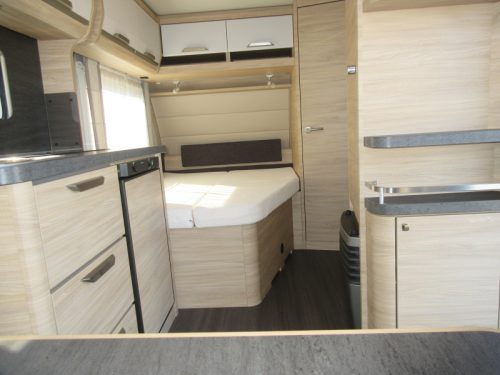Knaus Sudwind 60 Years 450 FU VERY NEAT, FIXED AWNING photo: 3