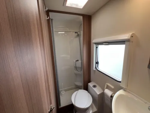 Weinsberg CaraLoft 600 MF 1st Owner NL | Ready for holiday photo: 17