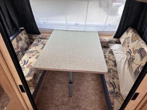 B&uuml;rstner Ventana Avantgarde 430 TN mit neuem Vorzelt Foto: 13