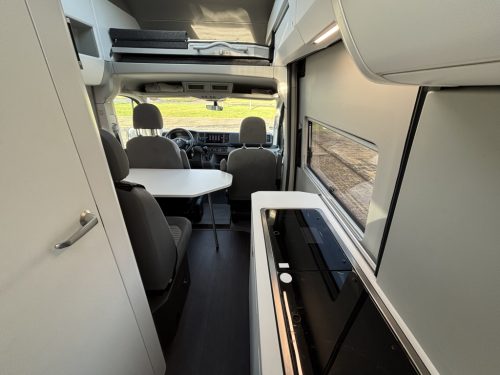 VOLKSWAGEN CRAFTER photo: 3