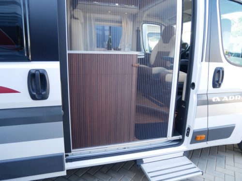 Adria Twin 640 SLX, L&auml;ngsbetten, Koni Sto&szlig;d&auml;mpfer, Bearlock Foto: 21
