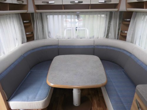Knaus Sudwind 450 FU Rangierhilfe und Kassettenmarkise!  Foto: 2