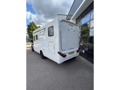 Hymer Tramp 685 &eacute;tat impeccable, salon face &agrave; face photo : 5