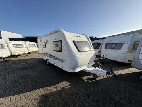 Hobby Excellent 490 KMF Unico avanc&eacute; y toldo foto: 14