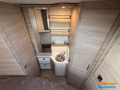 Rapido 656 F Queensbed | Face To Face  foto: 18