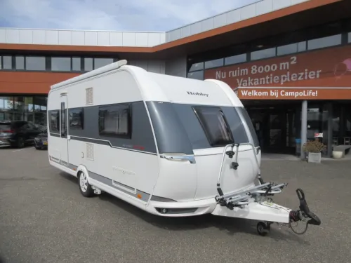 Hobby De Luxe 495 UL MIT FESTEN MARKISEN UND RANGIERHILFE Foto: 1
