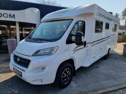Bavaria Pilote P740 Class | Distr.new | Elec. Queensbed | Solar panels | Air suspension | Very neat condition! photo: 14