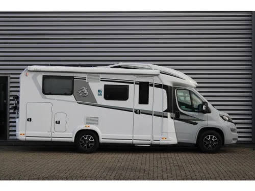 Knaus Sky Wave 60 Years 650 MEG Fiat 140PK L&auml;ngsbetten Foto: 19