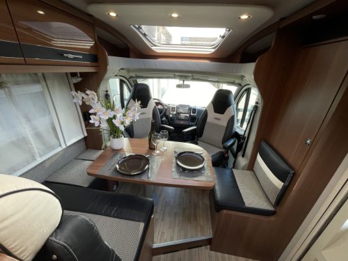 LMC Cruiser T 722 QUEENSBED+RONDZIT LEVELSYSTEEM AUTOMAAT photo: 1