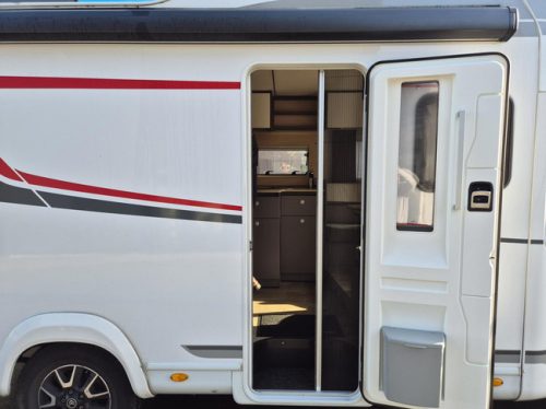 LMC Tourer Lift H 720 Airco, Cruise, Queens Bett + Hubbett Foto: 5