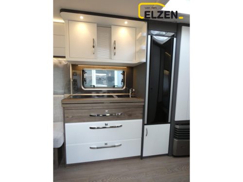 Hobby Excellent Edition 540 UL Mover, awning, bike rack photo: 4