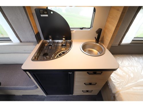 Weinsberg CaraOne Edition HOT 450 FU MODEL 2026 French bed 927 photo: 8