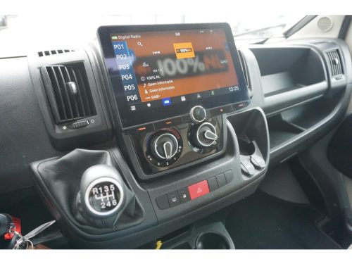 Adria Matrix Platinum 670 SC 5th seat / Roof air conditioning photo: 18