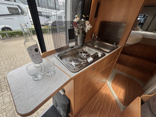 P&ouml;ssl Roadcruiser SINGLE BEDS 9-SPEED AUTOMATIC TOW HITCH photo: 7