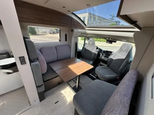 B&uuml;rstner Signature SFT 7.0 - CAMPER VAN HET JAAR!  foto: 1