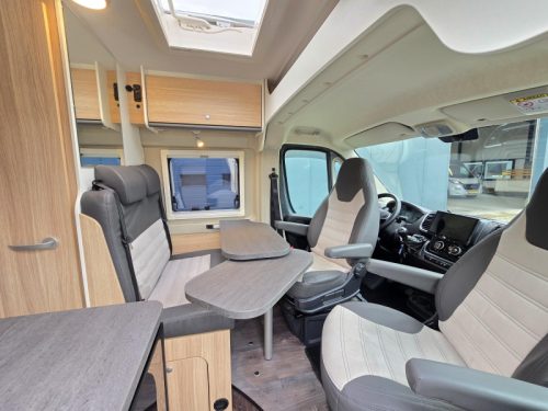 Sunlight VanLife 540 V Kompakter Kastenwagen 5,4m Foto: 8