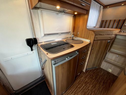 B&uuml;rstner Travel Van 620 T Camper, 2.20M wide! photo: 6