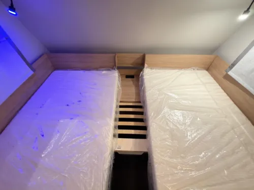Knaus Sport 500 EU 1800 + Single Beds photo: 12