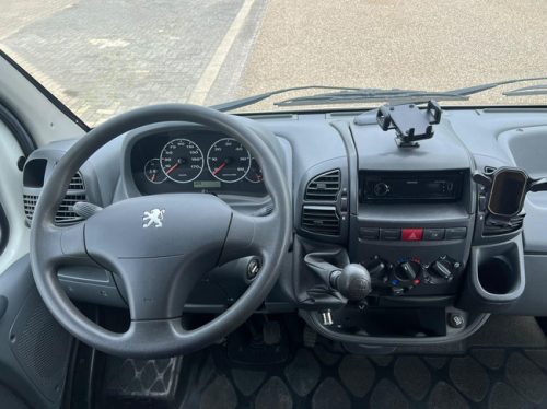 Peugeot Boxter Buscamper | Awning | Maxxfan | Convertible Round Seating | Bearlock photo: 10