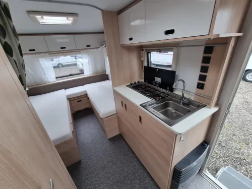 Adria Aviva 492 LU Mover & Unico awning  photo: 9