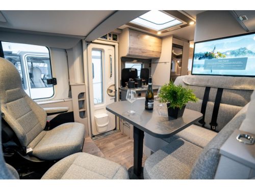 Hymer Exsis I 580 Pure A-class with pop-top roof Hymer Exsis I 580 Pure photo: 23