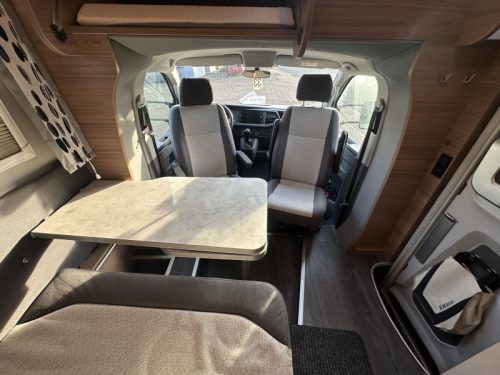 Knaus Tourer Van 500 MQ Automaat 3 Personen Hubdach Foto: 8