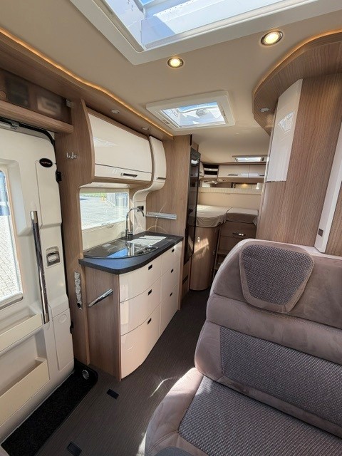 Carthago C-Tourer I 143 LE, zonder hefbed! foto: 4