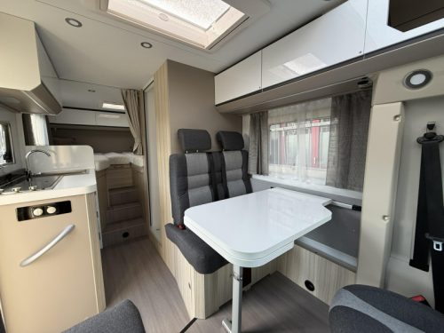 Adria Compact SL - Lits jumeaux photo : 13