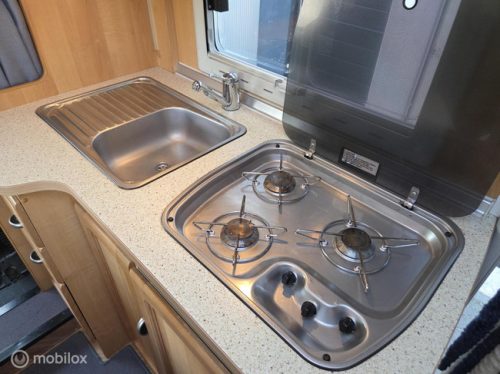 B&uuml;rstner T600 Teilintegriert 2000 ☆TV, Cruise, Festbett☆ Foto: 16