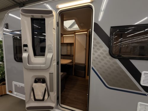 Knaus Sport Platinum 500 EU Platinum+Boden+1800KG Foto: 3