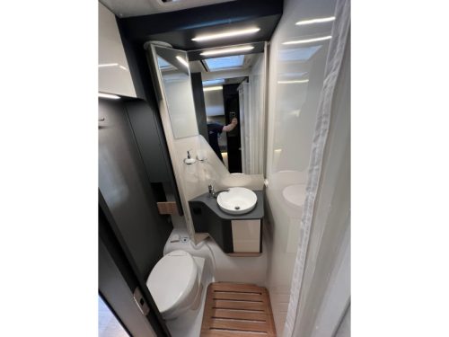 Laika Kosmo 319 automatic, single beds photo: 14