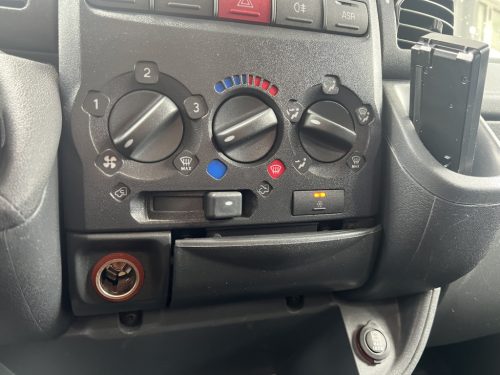 Joint 146 FRENCH BED + FACE TO FACE SOLAR PANEL MOTOR AIR CONDITIONING ! photo: 14