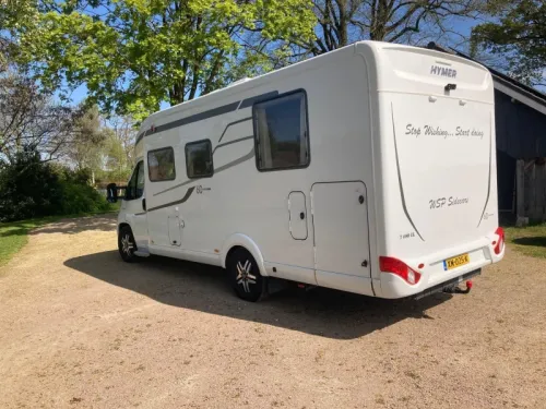 Hymer Tramp CL 698 T Queensbed - Automatic photo: 8