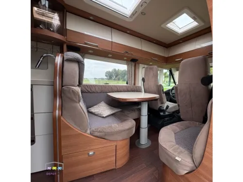 Carthago Chic C Line I 4.8 LE Length beds Automatic photo: 10