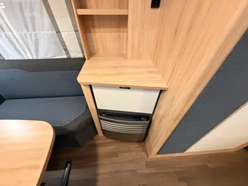 Knaus Sport 460 EU 1800KG + Lits jumeaux photo : 6
