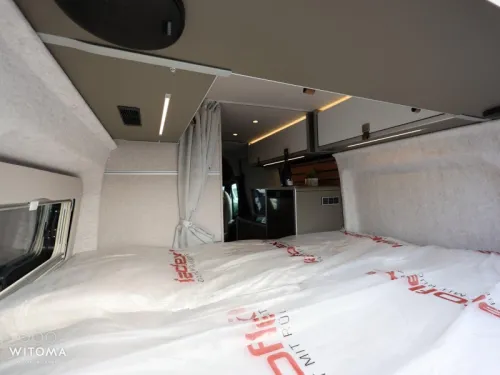 Hymer Grand Canyon S 600 4x4 | Pop-top roof | Autarky  photo: 18