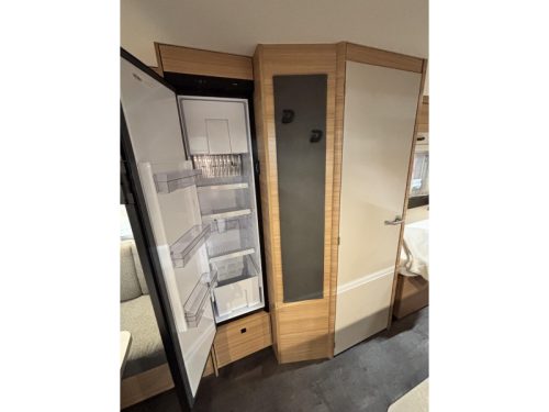 Dethleffs Summer Edition 460 EL Model 2027  photo: 13