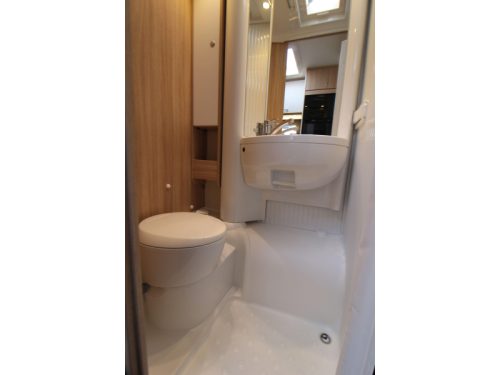 Sunlight T67 Single beds + Pop-top roof  photo: 22