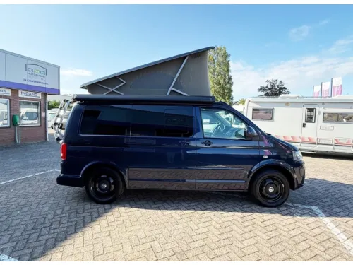 Volkswagen T5 California TDI Foto: 2