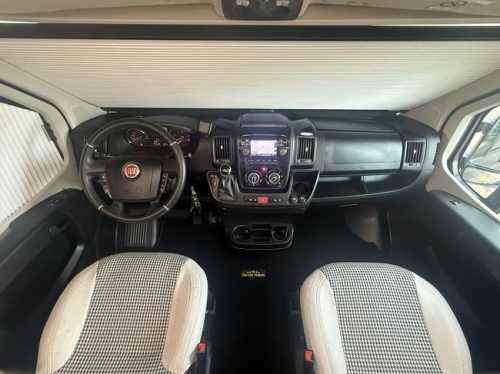 Karmann davis 620 9 speed automatic van conversion 141 hp euro 6 single beds awning flyscreen door swivelling bike rack solar panel photo: 10