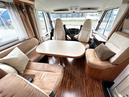 Hymer B614 CL Querbett/Hubbett/160PS Foto: 9