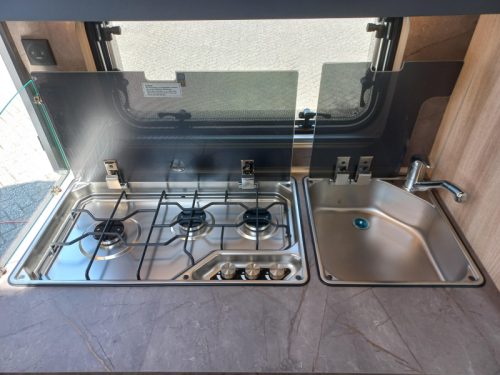Hobby De Luxe 460 LU 1500kg  foto: 9