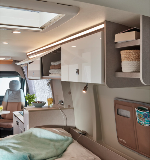 B&uuml;rstner Delfin Limited C 621 (SHOW MODEL) photo: 41