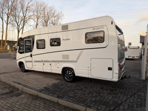 Dethleffs Pulse I6811 EB Lits Jumeaux Bas Lit Escamotable Auvent Convertisseur Attelage photo: 5