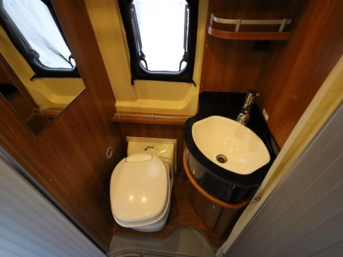Globecar Campscout roof air conditioning | Van conversion busbiker photo: 12