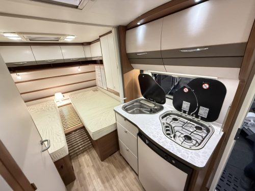 TEC Weltbummler 500 TE 2 SINGLE BEDS MOVER ROOF AWNING photo: 23