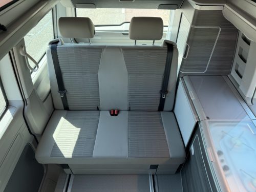 Volkswagen T6 California Ocean 2019 80,000KM 150HP DSG photo: 3