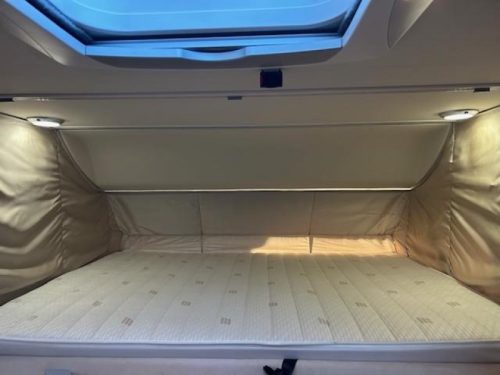 Hymer B584 B588 - automatic - low KM photo: 16